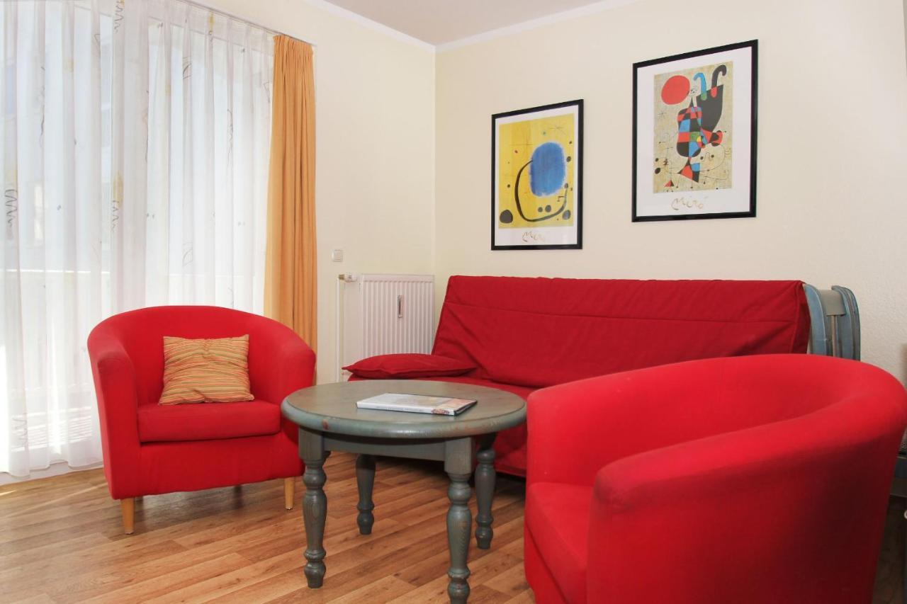 Balkon, Gratis Nutzung Vom Ahoi Erlebnisbad Und Sauna In Sellin - Villa Karola Fewo 09 Гёрен Экстерьер фото